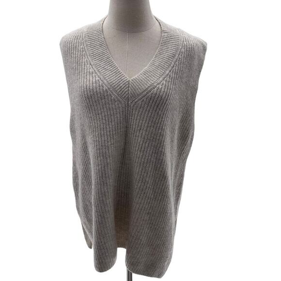 Vince Camuto Beige V-Neck Oversized Ribbed Sweater Vest- L - Picture 1 of 7